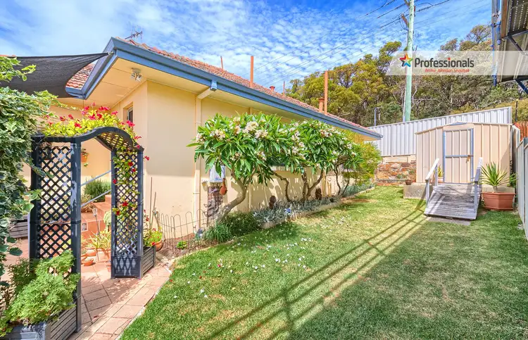 Third view of Homely house listing, 1 Johnston St, Mount Melville WA 6330