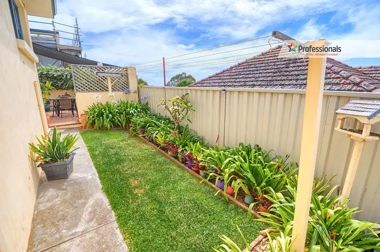 Fourth view of Homely house listing, 1 Johnston St, Mount Melville WA 6330