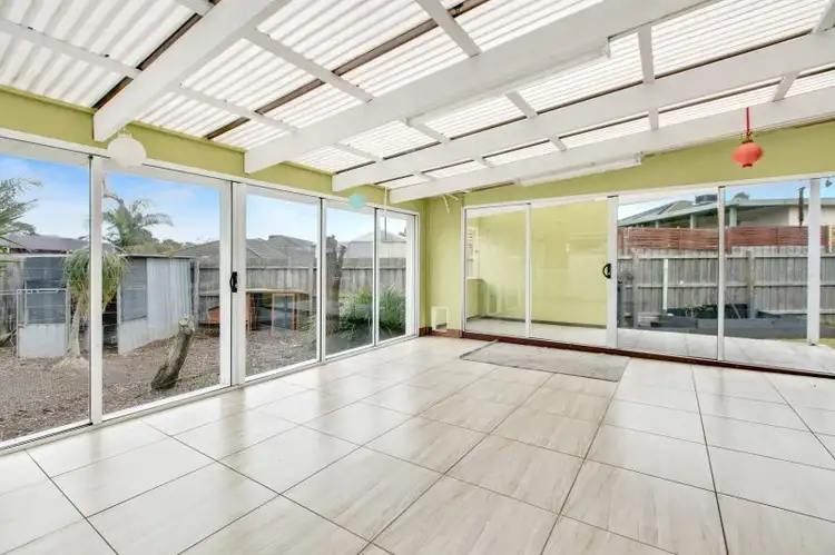 Sixth view of Homely house listing, 3 Beryl Court, Skye VIC 3977