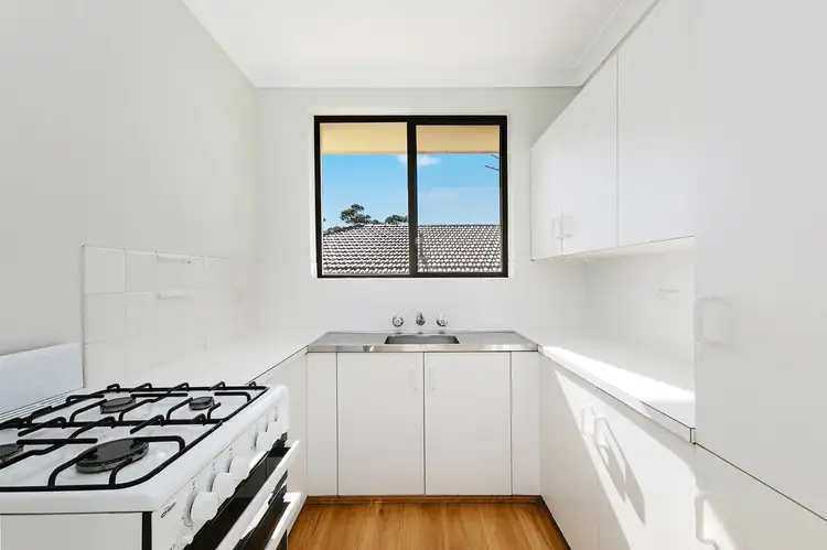 Third view of Homely apartment listing, 5/18 Wheeler Parade, Dee Why NSW 2099