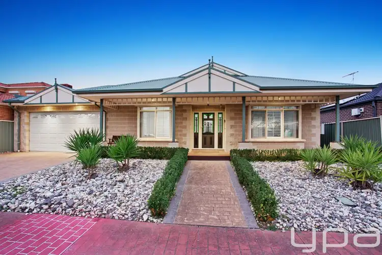 23 Shaftsbury Boulevard, Point Cook VIC 3030