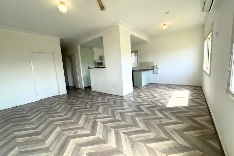 Fourth view of Homely house listing, 10 Lucy St, Kingswood NSW 2747