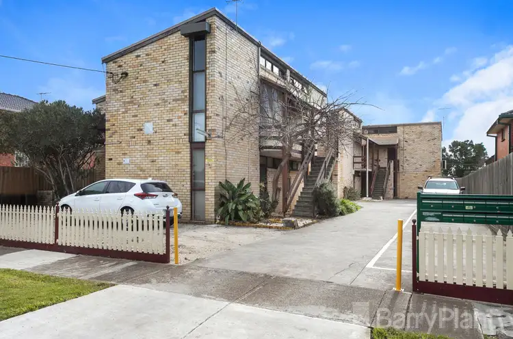 9/10 Burnewang Street, Albion VIC 3020
