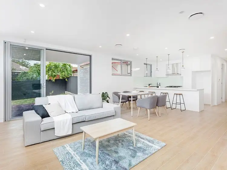 Main view of Homely semi-detached listing, 6b Rowe Street, South Hurstville NSW 2221