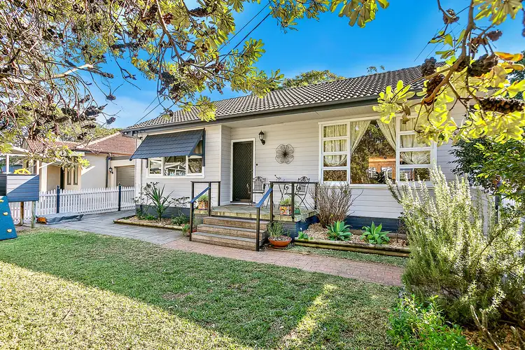 207 Cooriengah Heights Road, Engadine NSW 2233