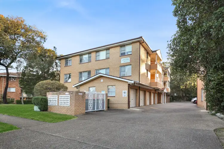 Main view of Homely unit listing, 5/75-81 Auburn Street, Sutherland NSW 2232