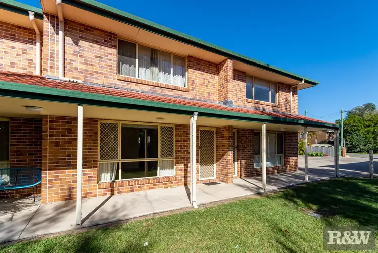 2/5 Battersby Street, Caboolture QLD 4510