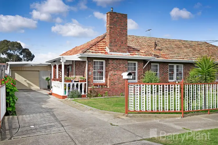 17 Dedrick Grove, Braybrook VIC 3019