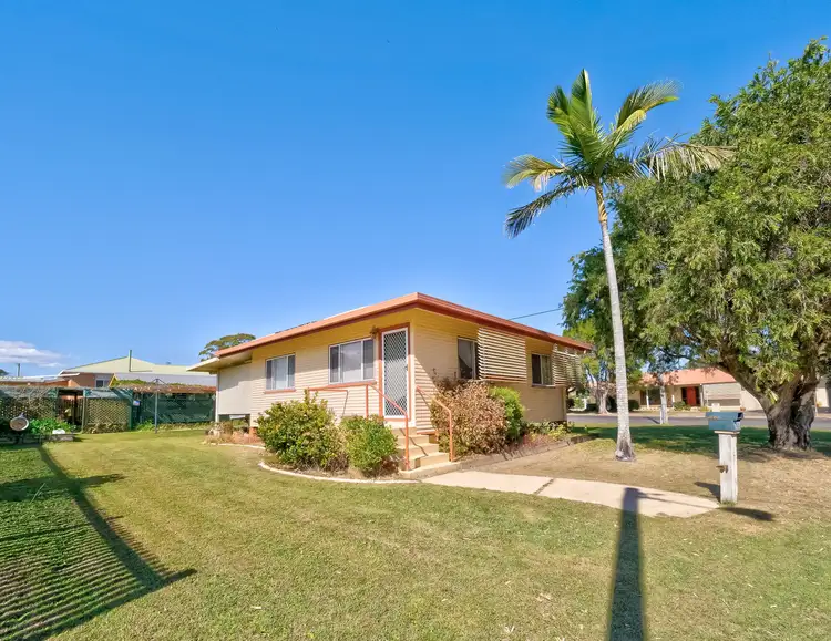12 Hansen Street, Urangan QLD 4655