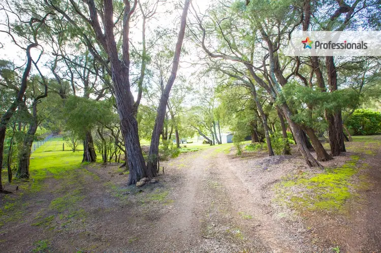 73 Bindaree Road, Cuthbert WA 6330