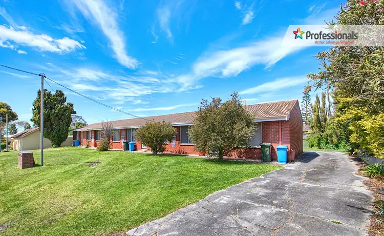 17 Canning Street, Orana WA 6330