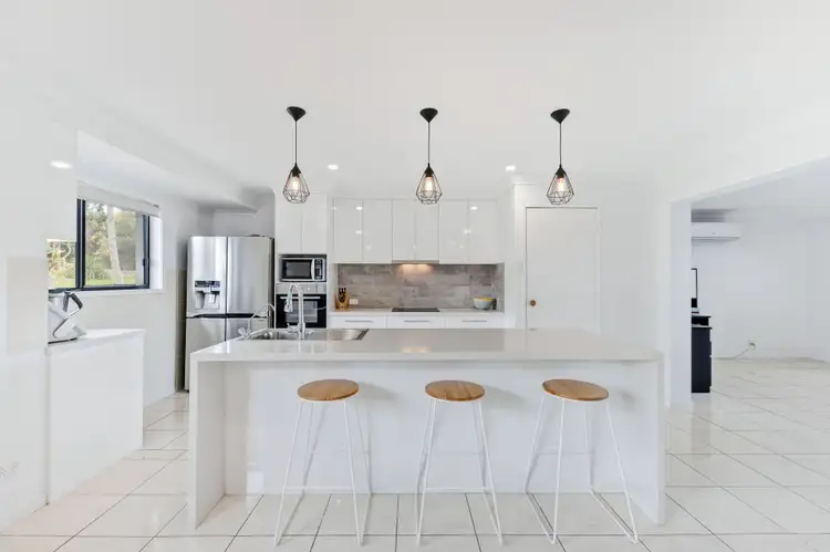 12 Bapaume Court, Aroona QLD 4551