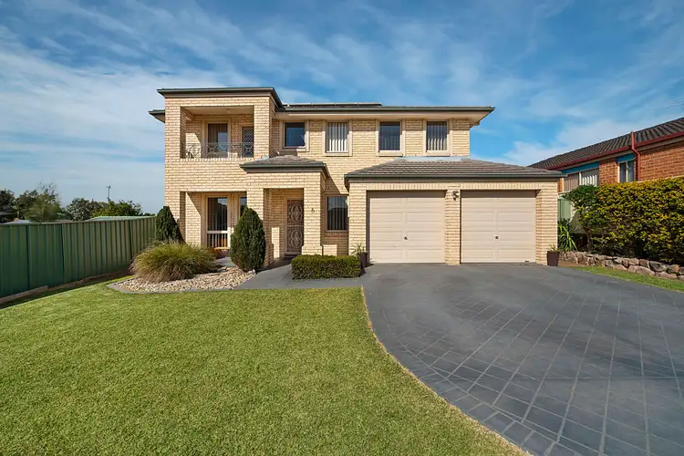 6 Featherwood Place, Thornton NSW 2322