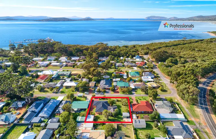 Sixth view of Homely house listing, 7 Maitland Avenue, Little Grove WA 6330