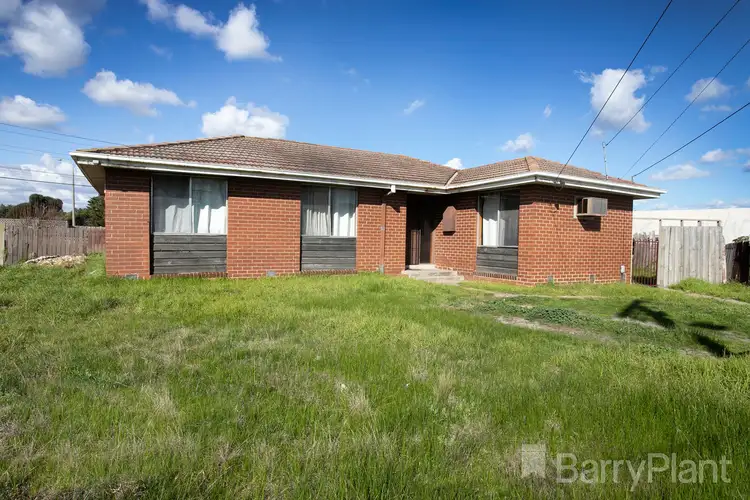 4 Nash Court, Sunshine West VIC 3020