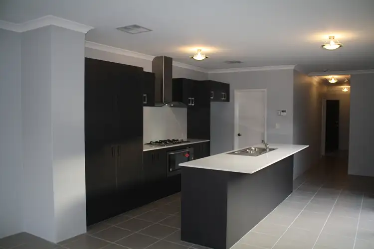 13 Piesse Way, Helena Valley WA 6056