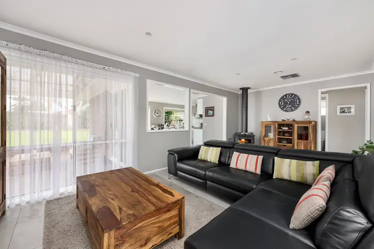 Fifth view of Homely house listing, 11 Orsett Court, Carrum Downs VIC 3201