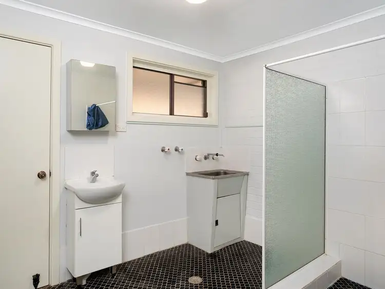 Sixth view of Homely unit listing, 3/270 Fernleigh Road, Ashmont NSW 2650