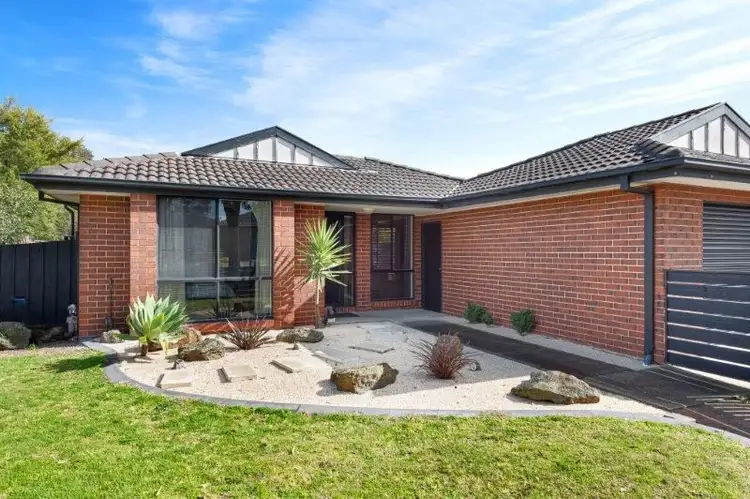 1 Perkins Dve, Carrum Downs VIC 3201