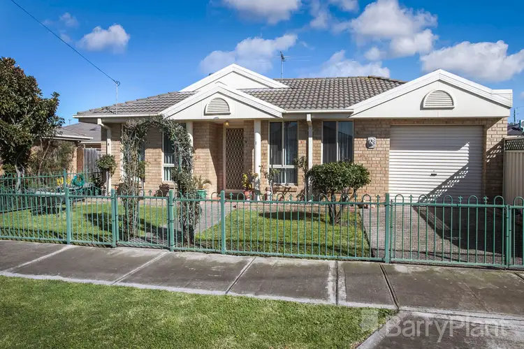 2/11-13 McLean Street, Albion VIC 3020