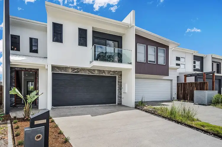 13 Round Bush Crescent, Maroochydore QLD 4558
