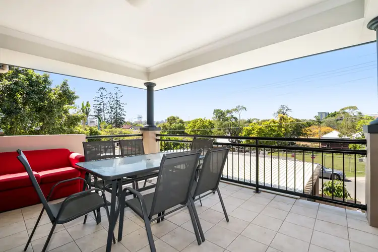 Main view of Homely unit listing, 2/53 Warren Street, St Lucia QLD 4067