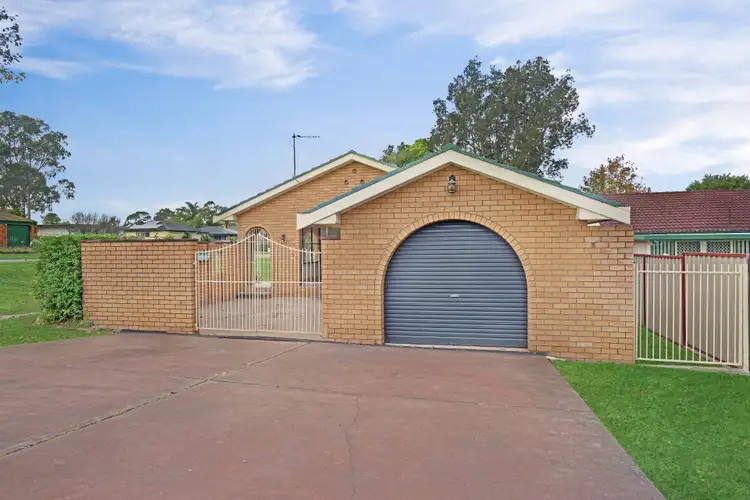 Sixth view of Homely house listing, 2 Howard Close, Thornton NSW 2322