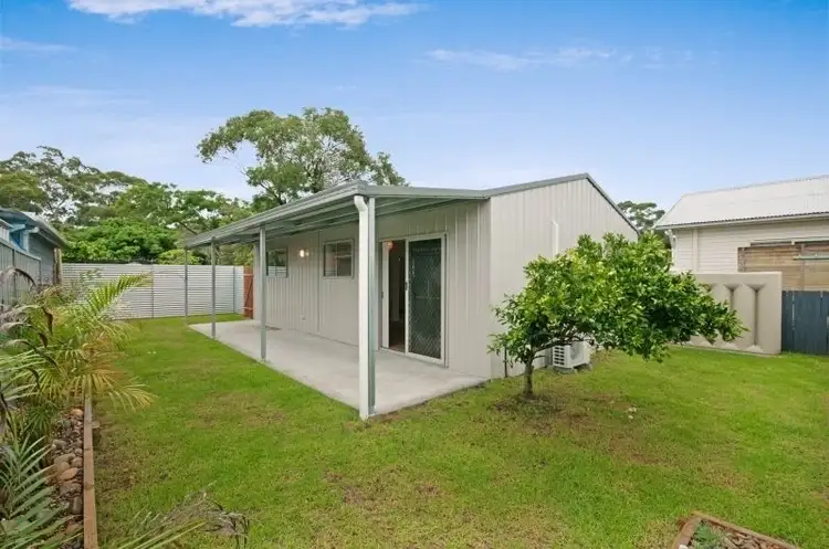 22a Lake Road, Blackwall NSW 2256