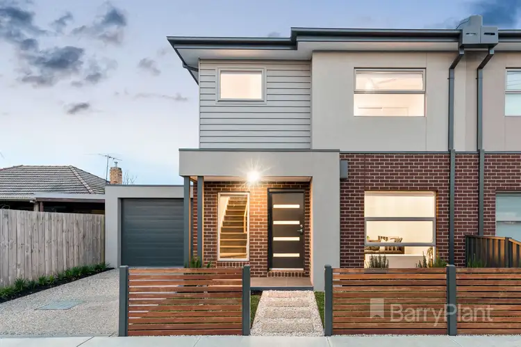 2A Baynton Avenue, Sunshine North VIC 3020