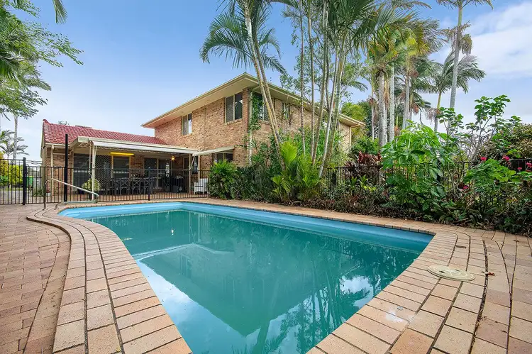 1 Falcon Crescent, Cooroy QLD 4563