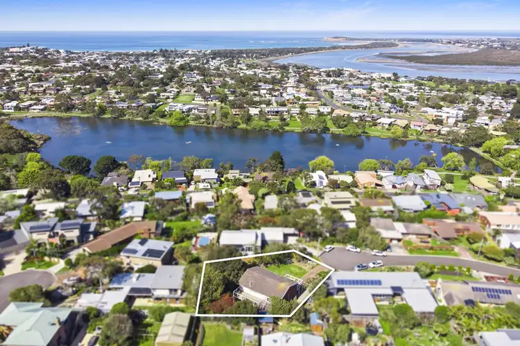 9 Azure Court, Ocean Grove VIC 3226