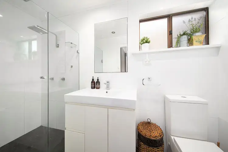 Sixth view of Homely house listing, 15 Arkana Place, Engadine NSW 2233