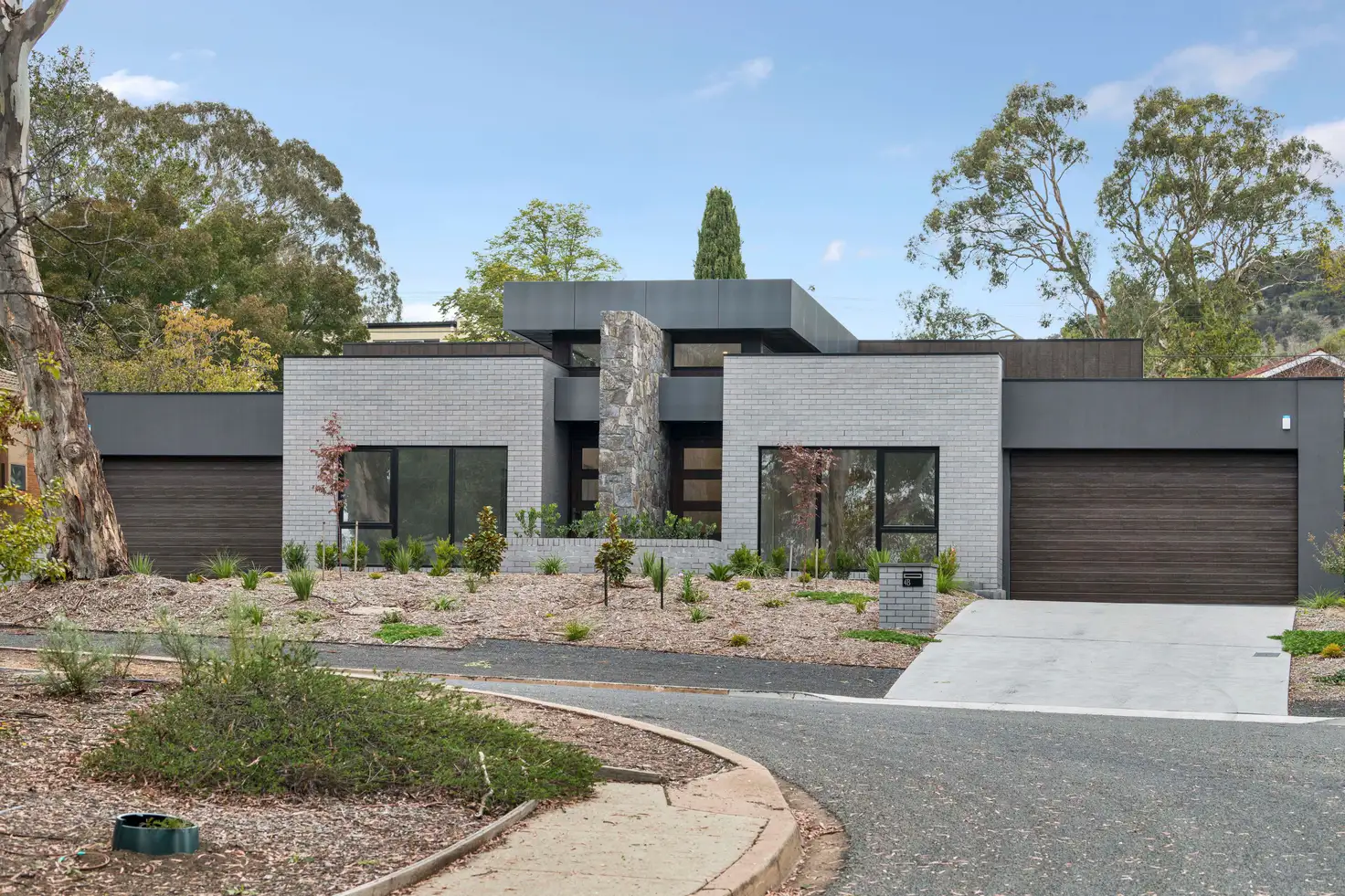 Main view of Homely townhouse listing, 4b Cumberlege Crescent, Pearce ACT 2607