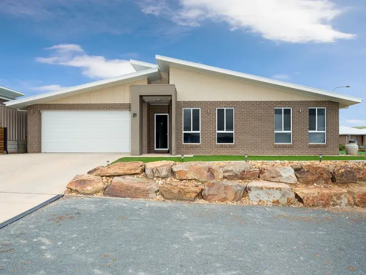 21 Watson Boulevarde, Lloyd NSW 2650