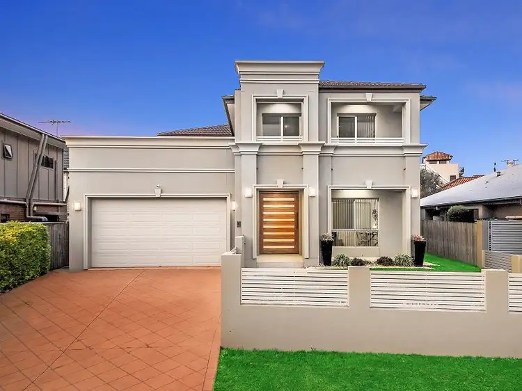 10 Giordano Place, Belmont QLD 4153