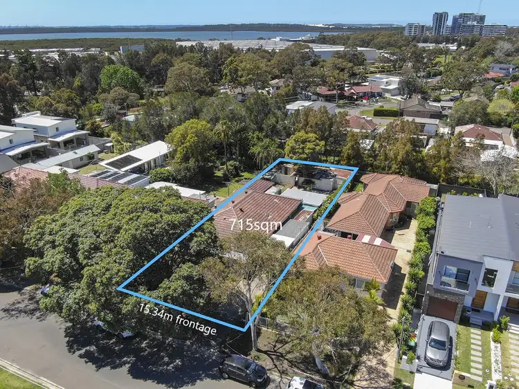 8 Yathong Road, Caringbah NSW 2229
