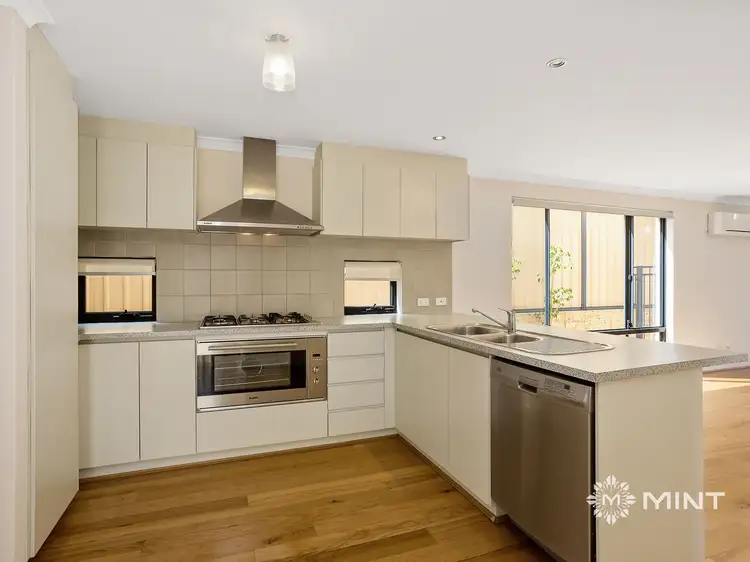 11 Wright Street, White Gum Valley WA 6162