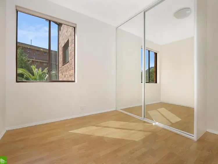 Fifth view of Homely unit listing, 6/90 Rowland Avenue, Wollongong NSW 2500