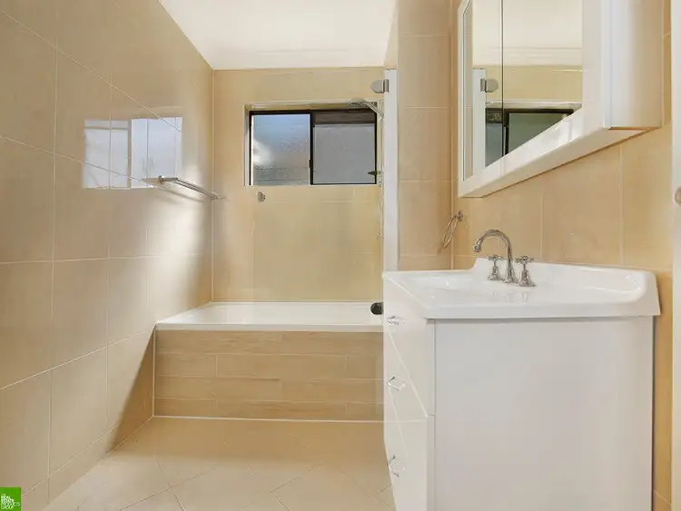 Sixth view of Homely unit listing, 6/90 Rowland Avenue, Wollongong NSW 2500