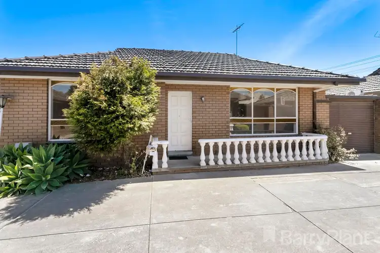 6/28 Suffolk Road, Sunshine North VIC 3020