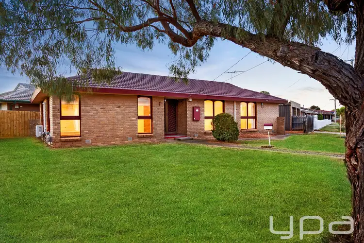 19 Baggott Drive, Hoppers Crossing VIC 3029