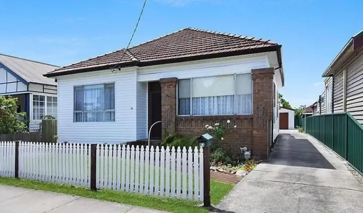 62 Nevill Street, Mayfield NSW 2304