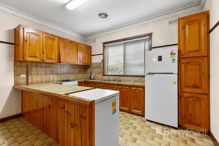 Fifth view of Homely house listing, 2 Thorpe Street, Sunshine VIC 3020