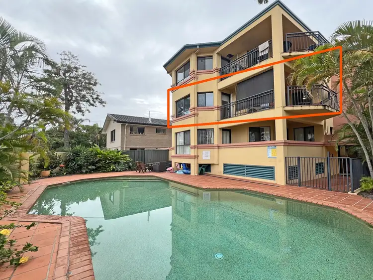 3/2 Madang Crescent, Runaway Bay QLD 4216