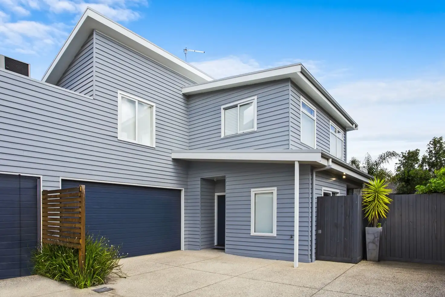 Main view of Homely townhouse listing, 2/19 Reid Street, Barwon Heads VIC 3227