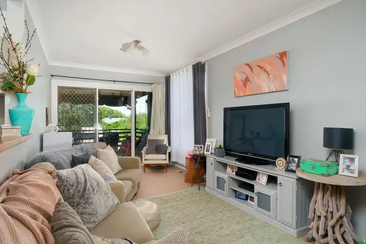 Third view of Homely house listing, 8 Fernleigh Road, Mount Austin NSW 2650
