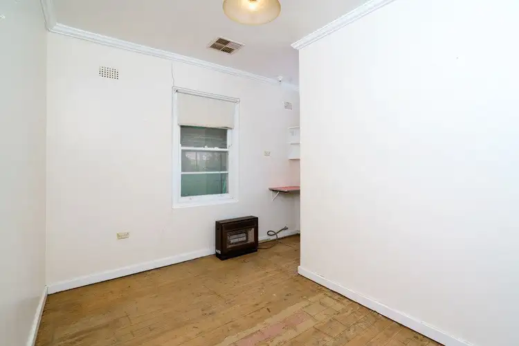 Fifth view of Homely house listing, 25 Bourke Street, Turvey Park NSW 2650