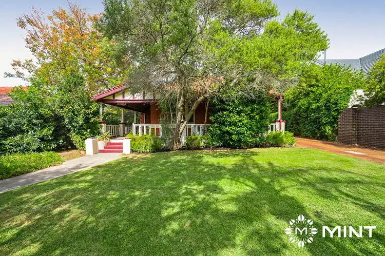 14 Dalgety Street, East Fremantle WA 6158