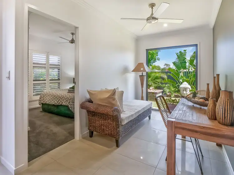 Sixth view of Homely house listing, 2 Felix Court, Urangan QLD 4655