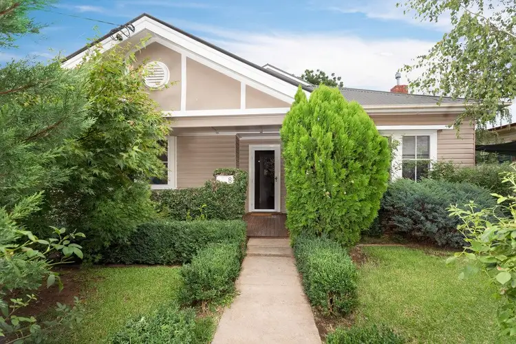8 Turner Street, Turvey Park NSW 2650